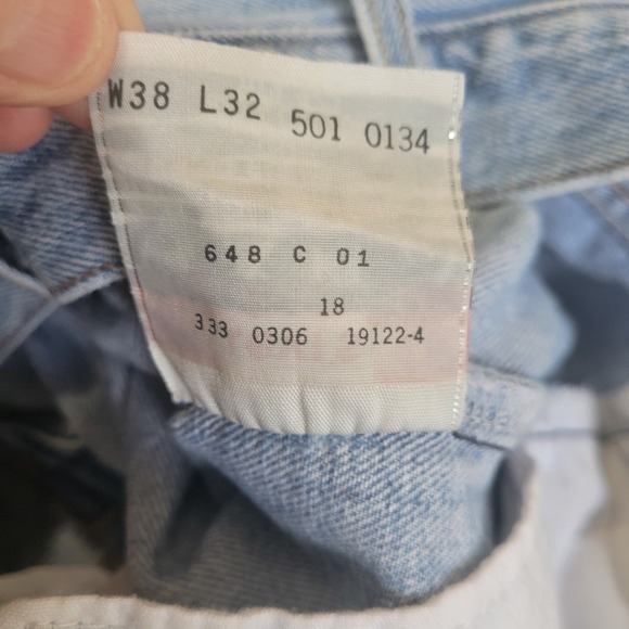 Levis 501 Jeans Mens 38x32 Light Wash Button Fly Straight Leg Denim Distressed - Picture 10 of 12